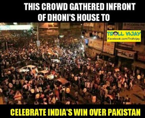 Crowd infront of Dhoni house